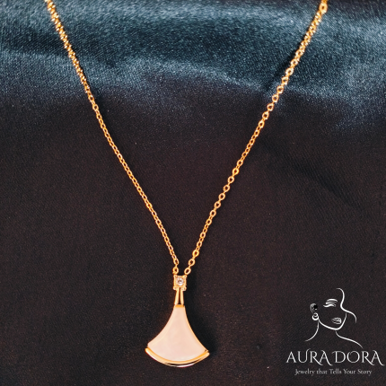 Charm Fan-shaped Pendant White Stone Necklace