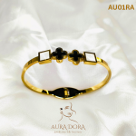 Luxury four-leaf clover, black and white double shell spring stainless steel bracelet bracelet women's cuff bracelet jewelry