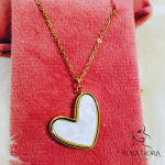 Elegant Peach-Shaped Pendant Necklace Women's Stainless Steel Jewelry Perfect for Summer Luxury Look Trendy